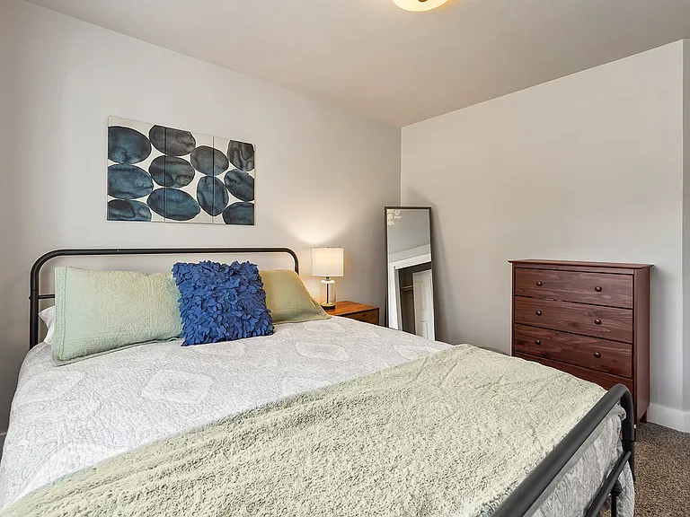 6871 N Fairfax Ave — Photo 26