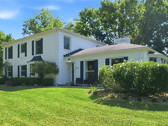 3rd image of 2715 Blue Rock Dr