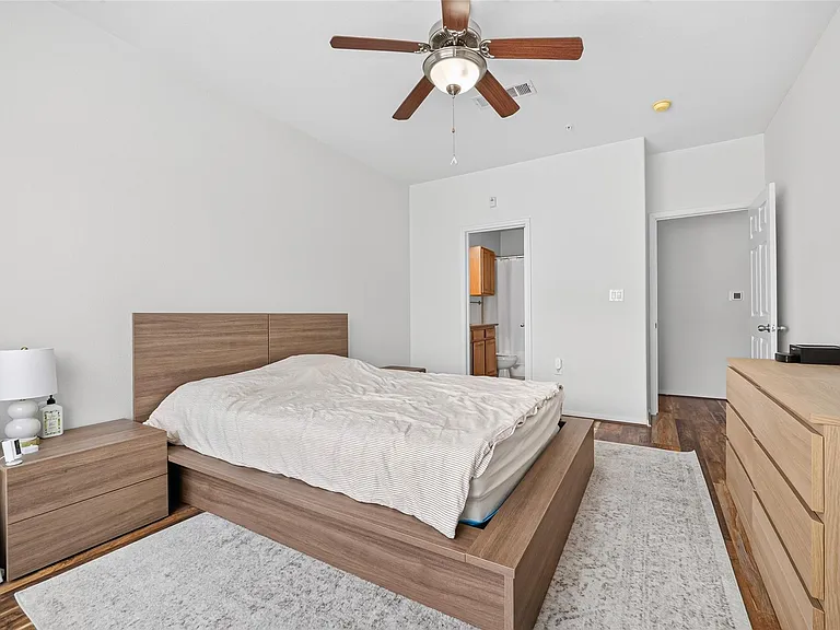 9200 Westheimer Rd #1102 — Photo 14