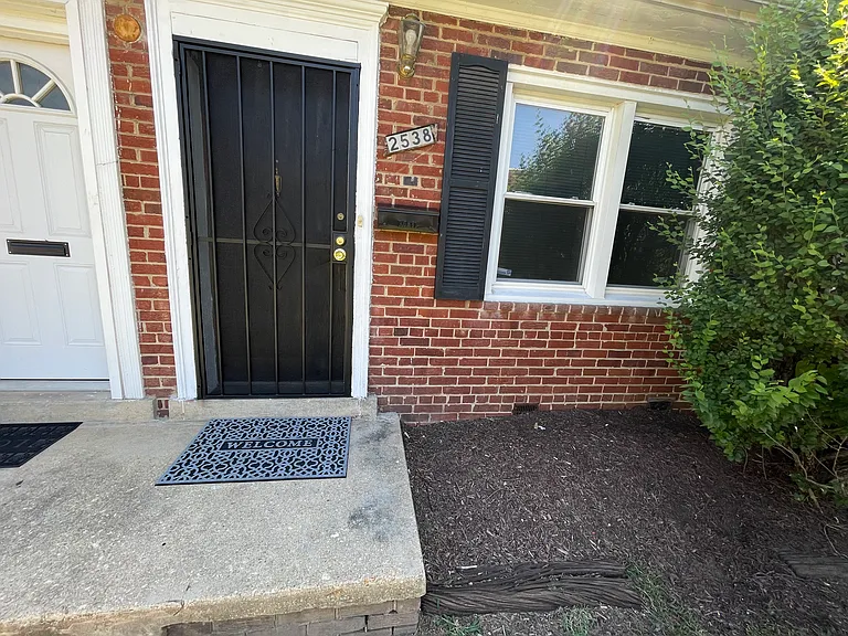 Iverson St — Photo 28
