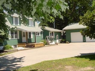 3951 Fikes Rd, Benton Harbor, MI 49022