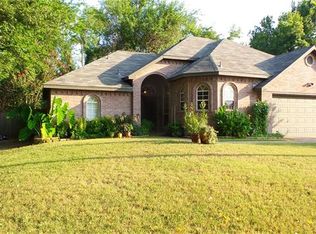 1403 Pecan Creek Dr, Farmersville, TX 75442