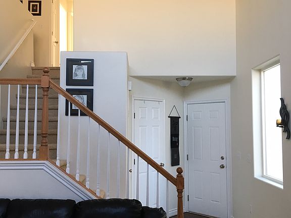 3rd image of 305 Skwentna Dr
