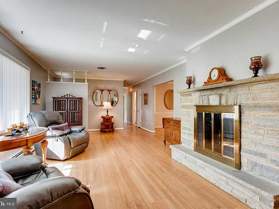 5th image of 12 Bonnie Ave