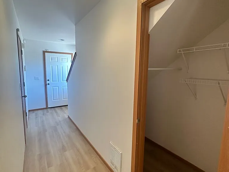 4002 82nd Ave NE — Photo 12