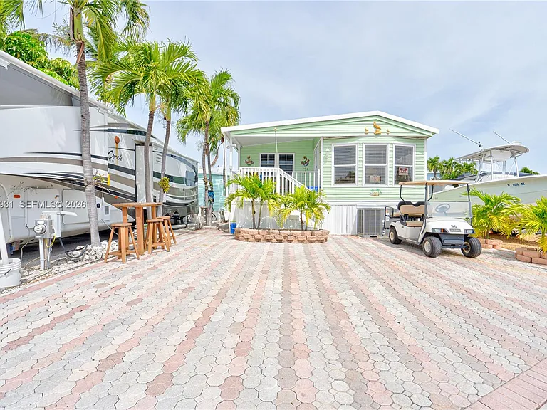 65821 Overseas Hwy #98 — Photo 14