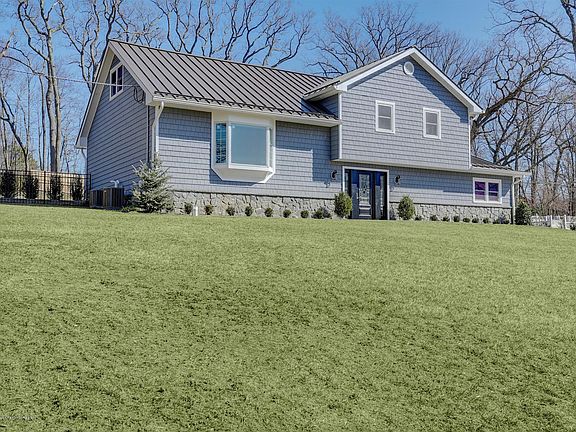 3rd image of 2336 Ramshorn Drive