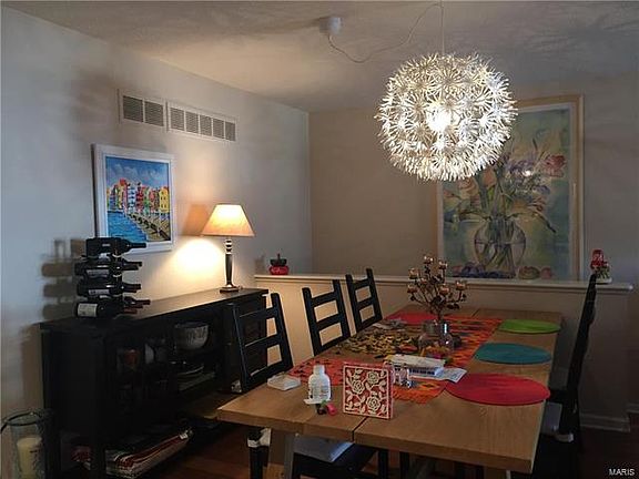 3rd image of 140 Bracadale Ave