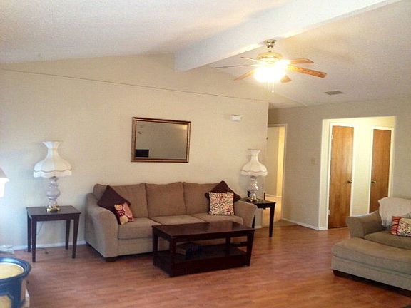 3rd image of 4516 Crenshaw Dr