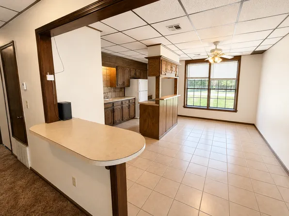 501 N Main St APT 5, Jennings, OK 74038