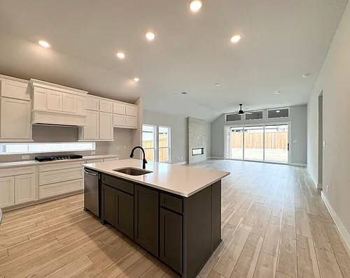 6113 Tahoe Winds Dr Photo 1
