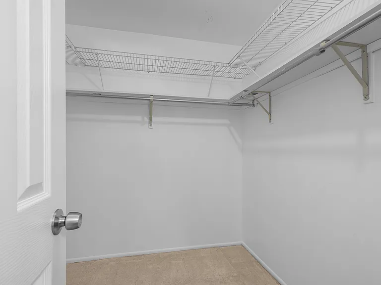 607 Eastview Ct #Z2 — Photo 26