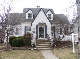 416 N Elm Ave, Elmhurst, IL