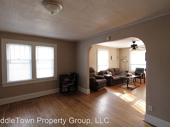3rd image of 608 N Alameda Ave #A