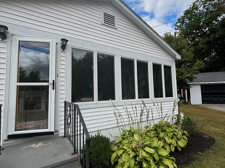 8 Black Point Rd — Photo 4