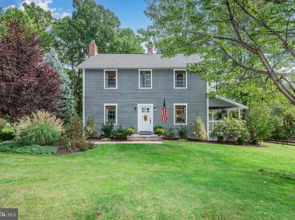 435 Hilltop Rd, Gardners, PA 17324