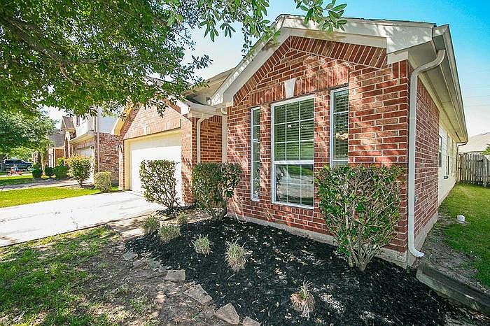 1st image of 2127 Chelsea Vale Dr