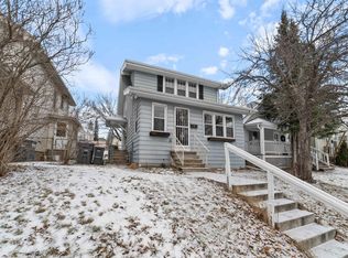 907 E 8th St, Duluth, MN 55805