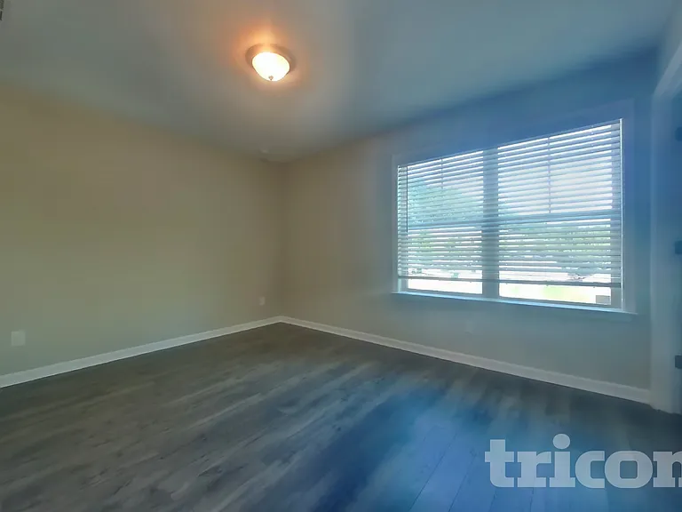 305 Knowles Pl — Photo 10