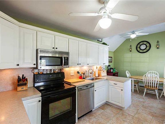 4th image of 38 Griddle Ln