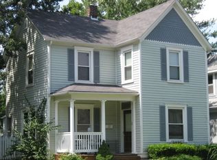 127 Lindenwood Ave, Saint Charles, MO 63301