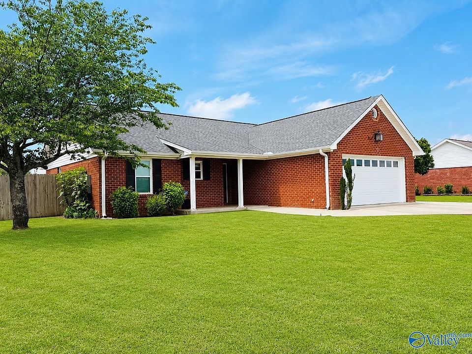 1st image of 102 Valley Meadows Dr