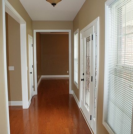 4th image of 2241 Mitchell Dr