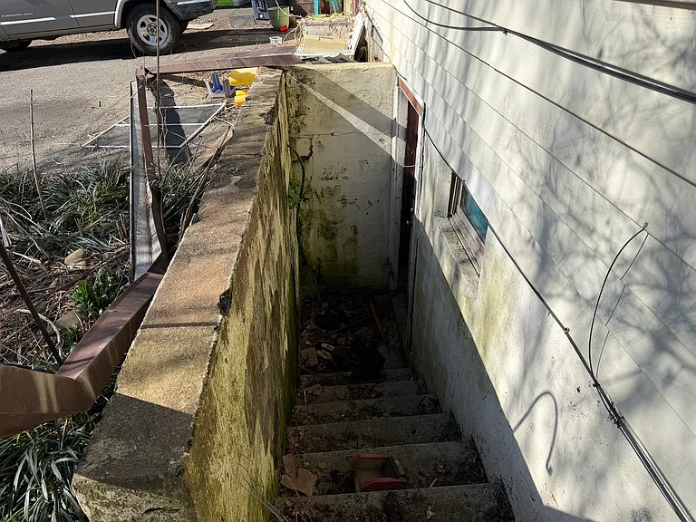 218 Tipton St — Photo 13
