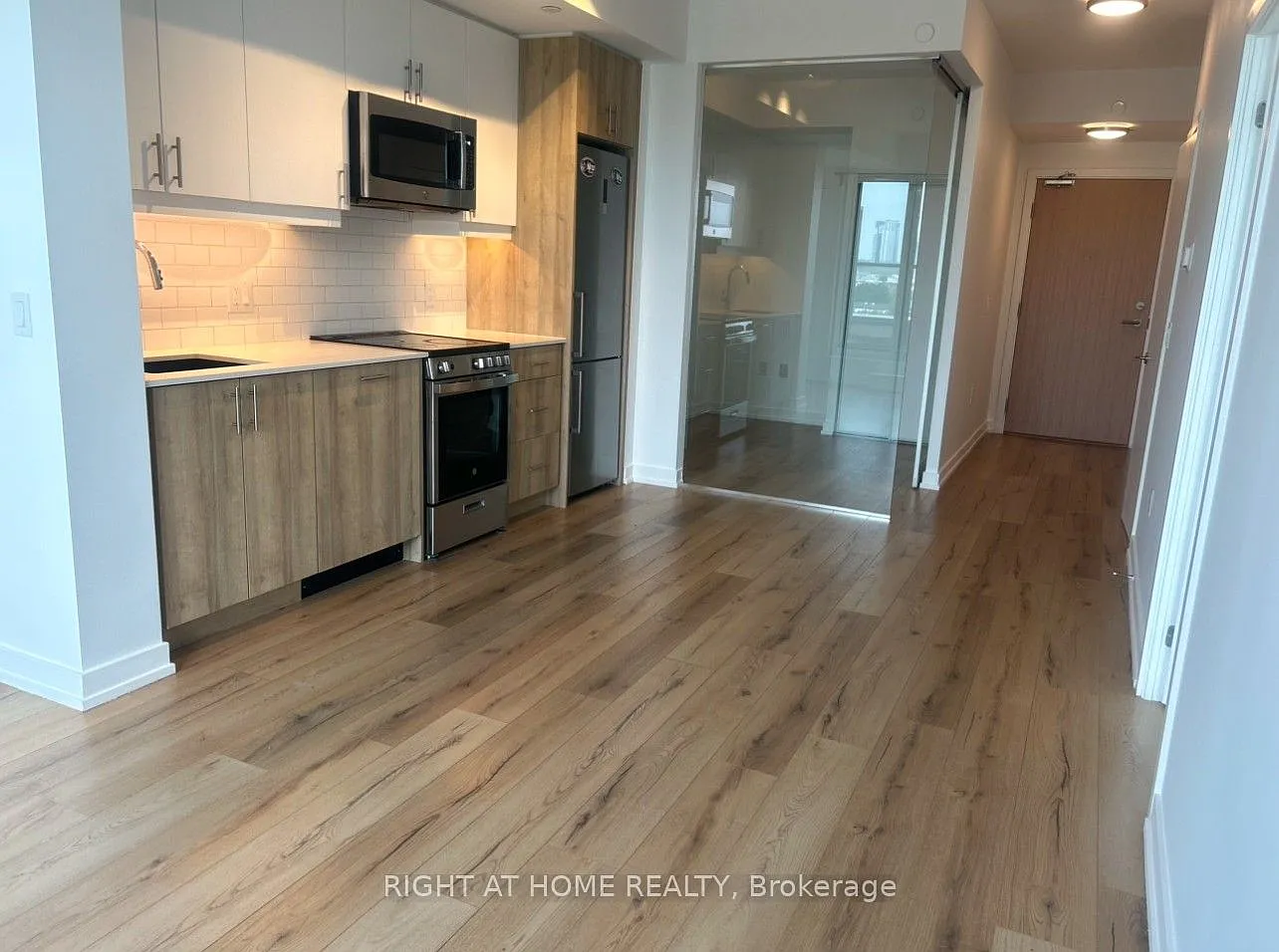 2 bed, $2,700 — Photo 4