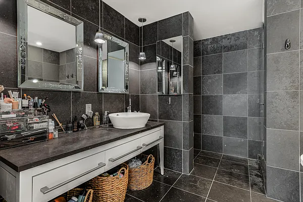 Rented by R New York | media 5