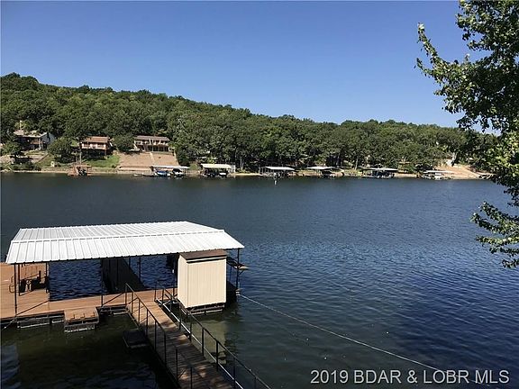 2nd image of 805 Robin Hood Ln