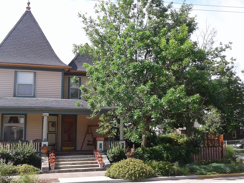 1st image of 269 W Locust St