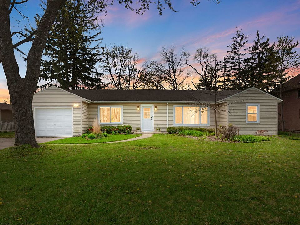 1st image of 3691 Walters Ave