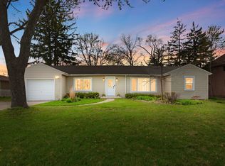 3691 Walters Ave, Northbrook, IL 60062