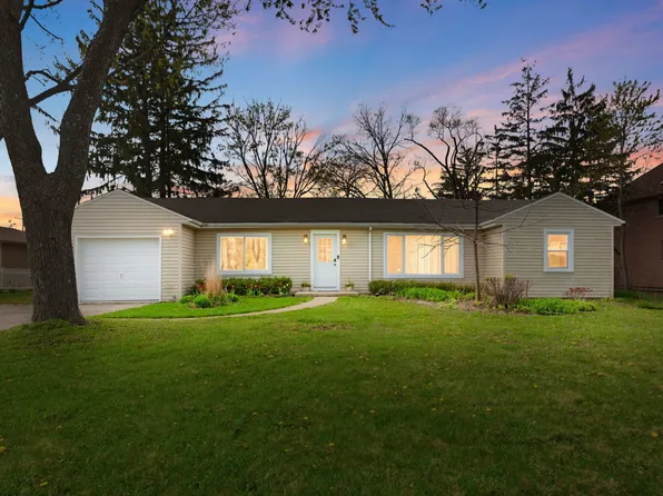 3691 Walters Ave, Northbrook, IL 60062