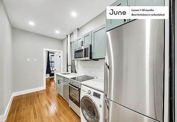 3rd image of 826 9th Ave #2RS