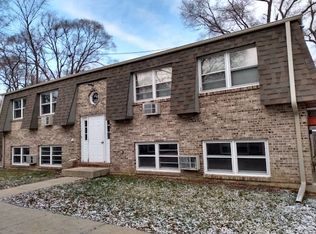 3301 Colgate Ave, Zion, IL 60099