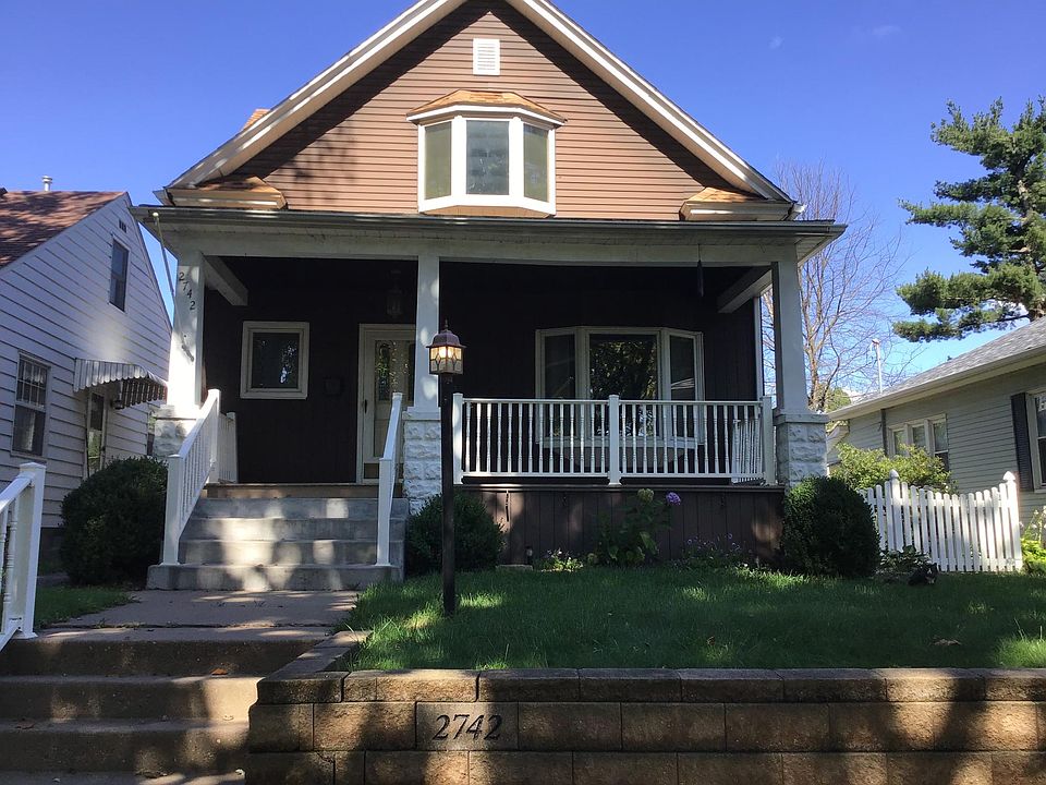 1st image of 2742 E High St