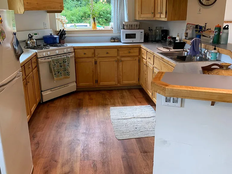 61 Otter Ave — Photo 9