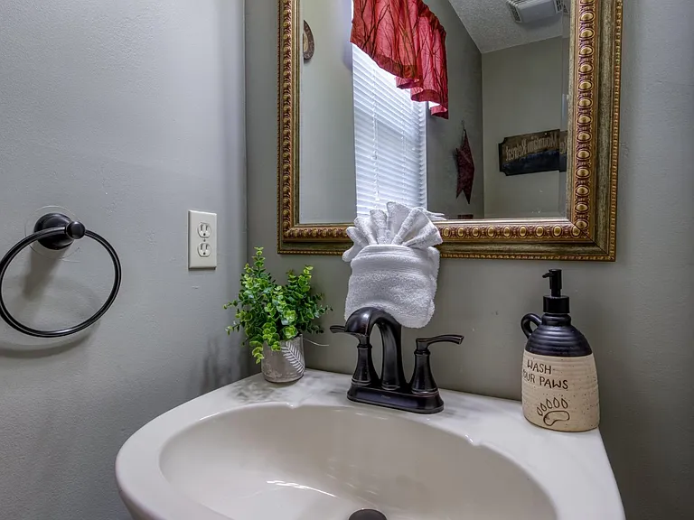 905 Smoky Bears Way — Photo 36