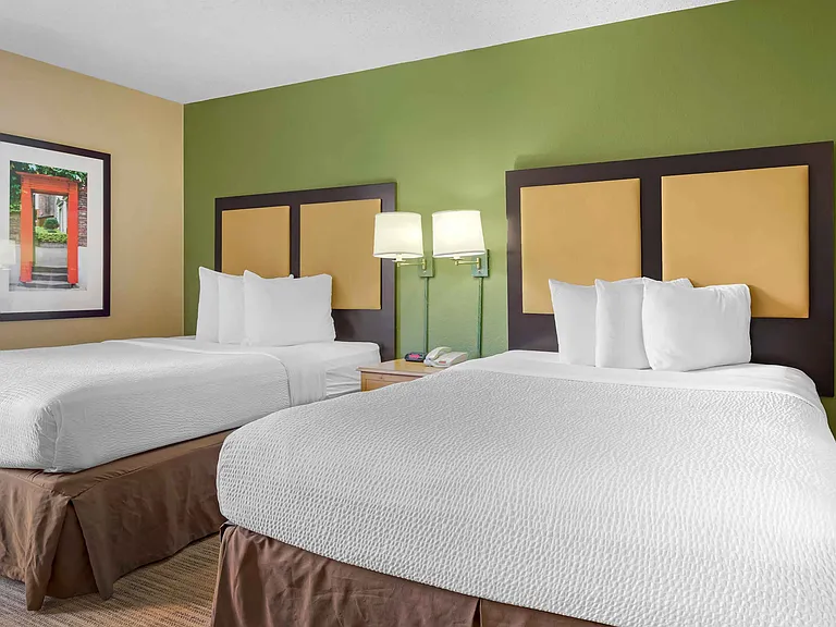 Studio Suite - 2 Queen Beds