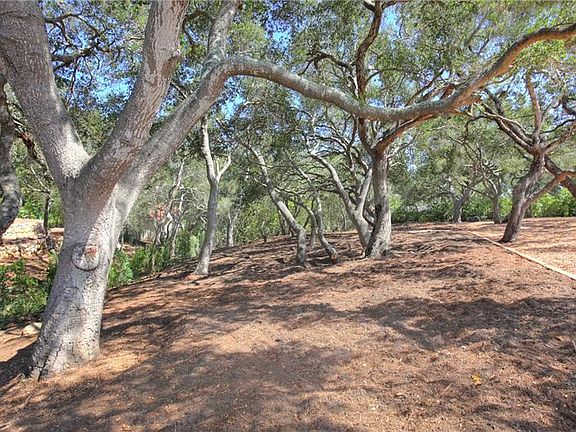 4th image of 802 Oak Grove Dr