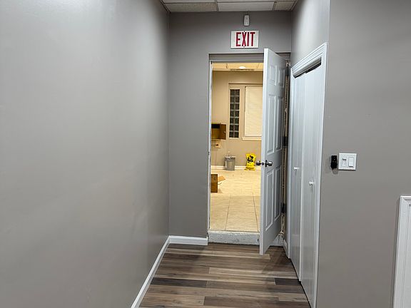 4th image of 2912 N Van Pelt St #1