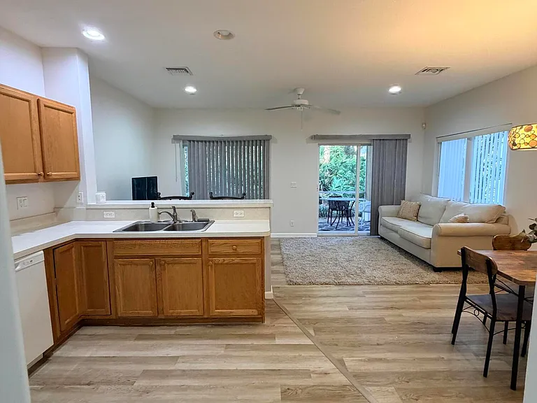 8927 Sandshot Ct #A — Photo 11