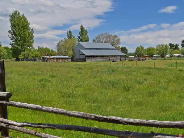 61495 Niagara Rd, Montrose, CO 81403
