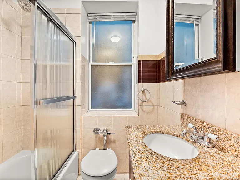 714 9th Ave #2A — Photo 9
