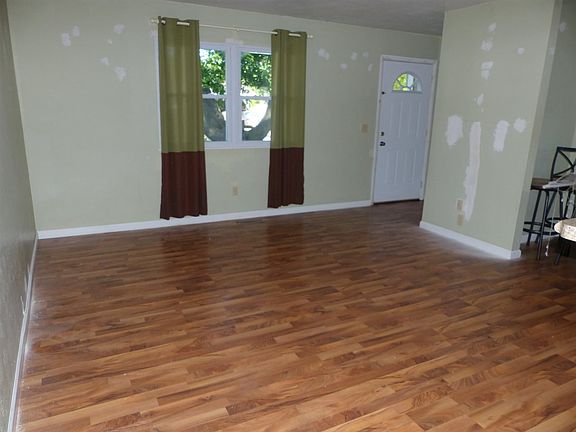 2nd image of 1426 Princeton Ct