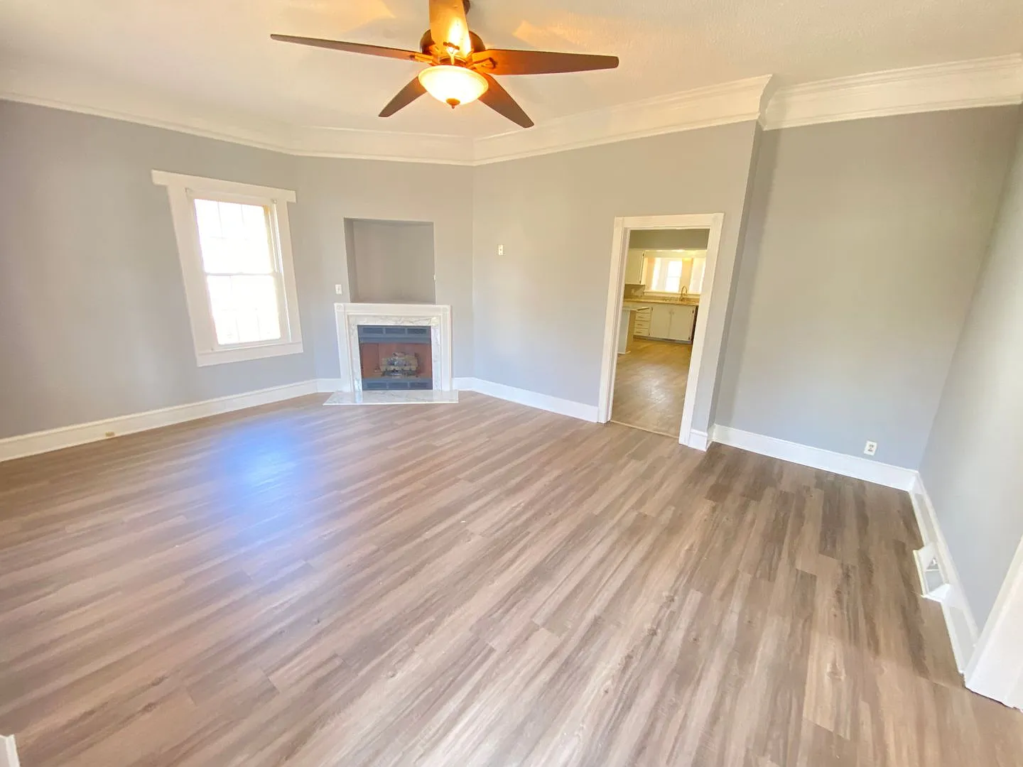 Large 2bd/1ba House down 1st St in walking distance to Downtown Kannapolis — Photo 2