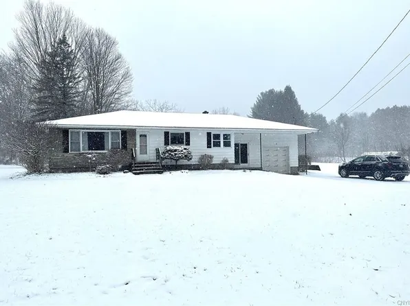 88 S Granby Rd, Fulton, NY 13069