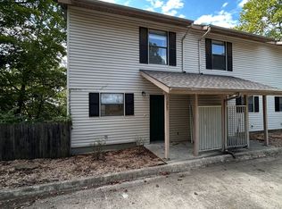 1379 E Sequoyah Ct, Fayetteville, AR 72701